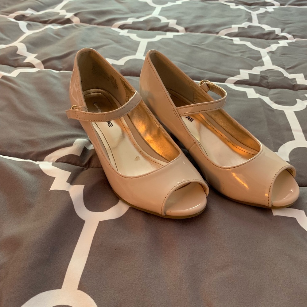 AMERICAN EAGLE little girls heels